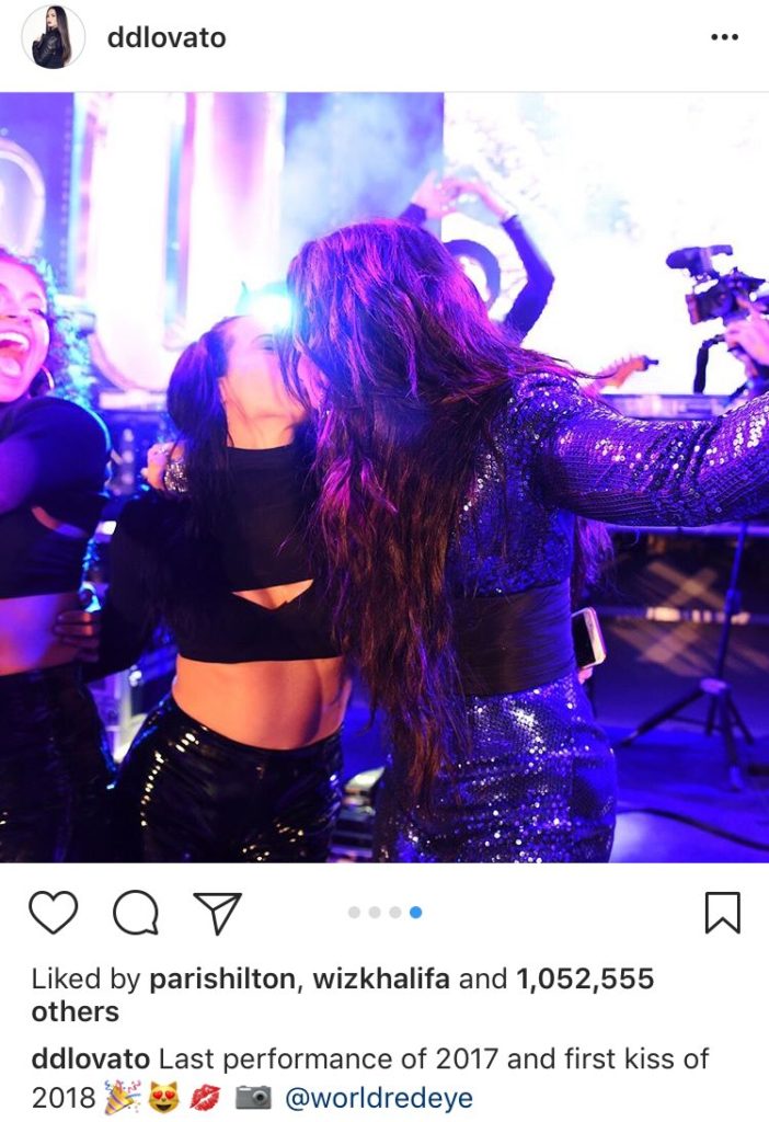 Demi Lovato Ushered In The New Year By Kissing Her Female Dancer 6016